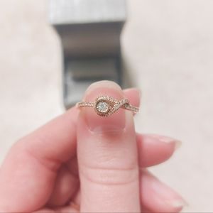 10K Rose Gold Diamond Ring